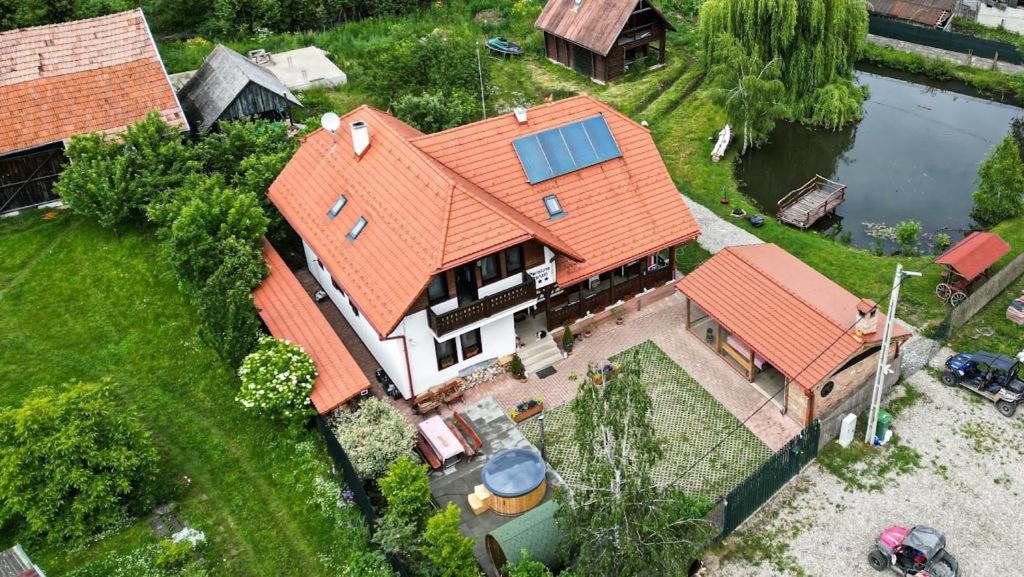 Hotel White Dove Pension Miercurea Ciuc Esterno foto